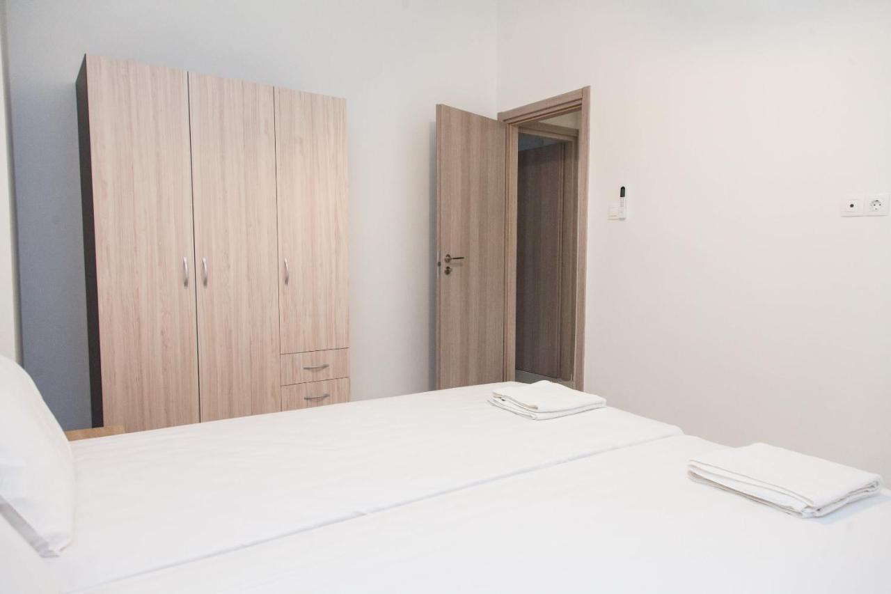 Modern 3-Bedroom Apartment Next To Koridallos Square Pireus Zewnętrze zdjęcie